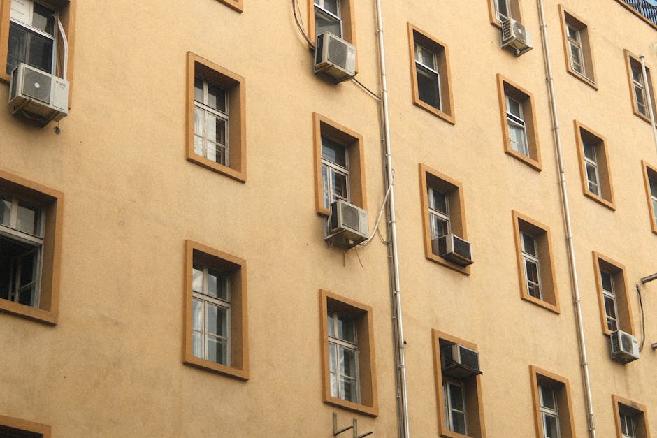 system nawiewników okiennych zamontowany w nowoczesnym oknie PCV